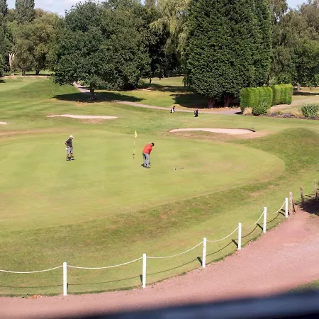 Pass The Keys Lovely 3 Bedroom Golf Club And Parking בית נופש *