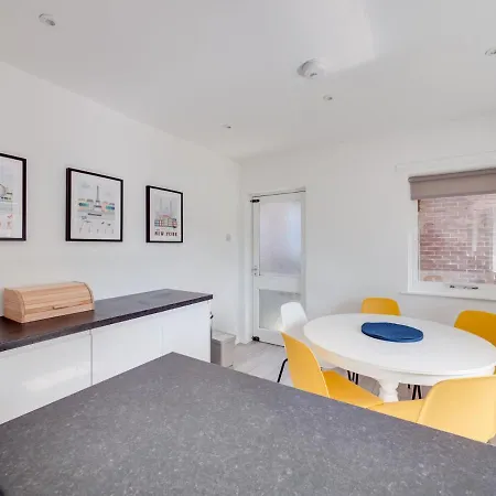 Pass The Keys Lovely 3 Bedroom Golf Club And Parking בית נופש *