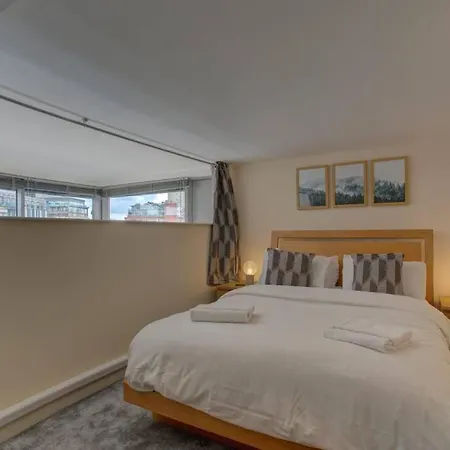 1 Bed Nq Penthouse Panoramic Views *