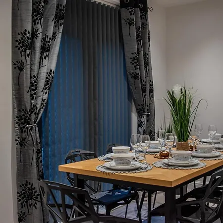 Bv Comfy Spacious 3 Bedroom House At Tatton Street * マンチェスター