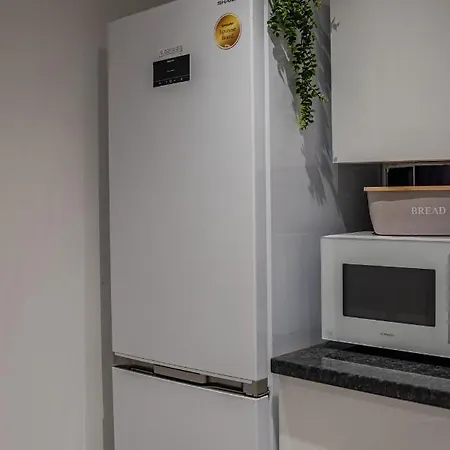 Bv Comfy Spacious 3 Bedroom House At Tatton Street * マンチェスター