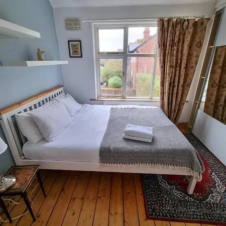 3-bedroom House In Chorlton Full Of Character * Manchester
