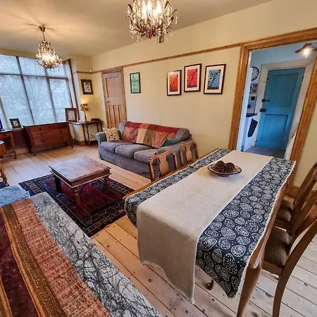 Holiday home 3-bedroom House In Chorlton Full Of Character *