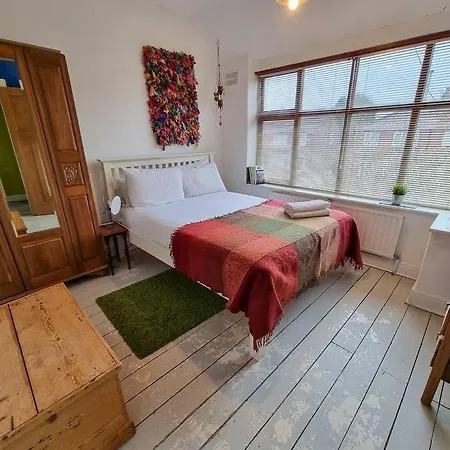 3-bedroom House In Chorlton Full Of Character Holiday home