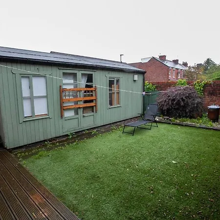 Holiday home 3-bedroom House In Chorlton Full Of Character Manchester