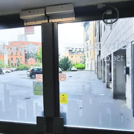 Lovely 2-bedroom Apartment, Free Parking Apartmán *