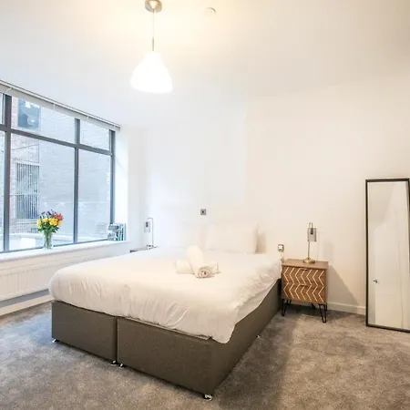 Huge City Centre Townhouse With Roof Terrace Апартаменты