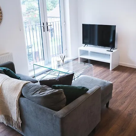 Centre 2-bed - New - Free Wi-fi - Apartment