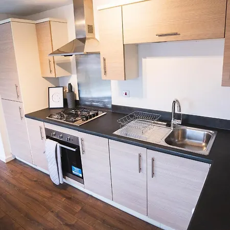 Centre 2-bed - New - Free Wi-fi - *