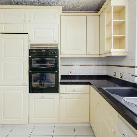 Beautiful 'mayfield' With Private Pool! * Manchester