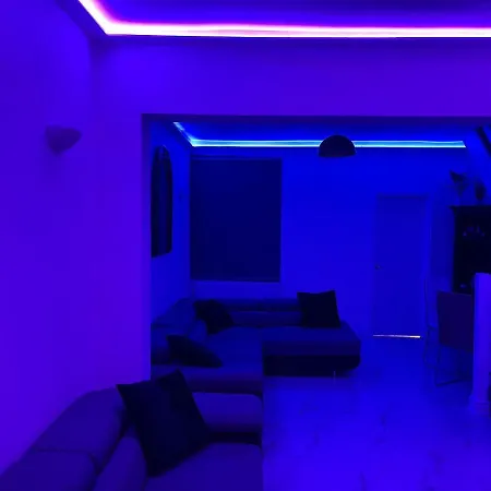 Short Stopzzz & Indoor Hot Tub Апартаменты Манчестер
