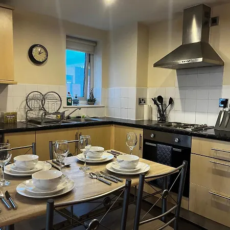 View Spacious 2 Bed 2 Bathrooms アパート マンチェスター