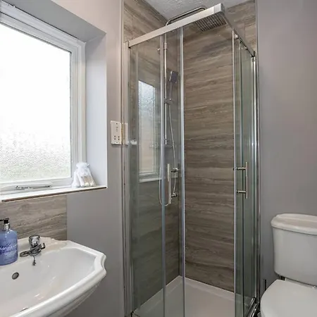 Lejlighed Charming Refurbished 4 Bed With A Garden In Hulme