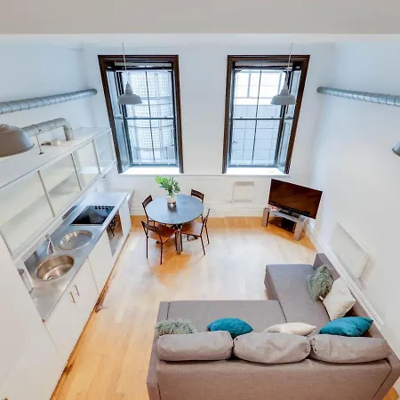 Apartment Pass The Keys Modern Ctr Studio Sleeps 6 *