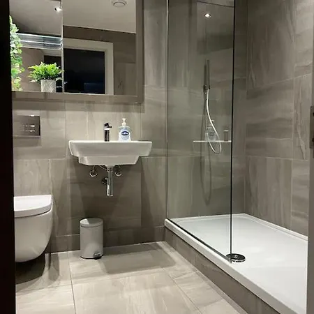 Luxury 2 Bed Apartment, Center, Gym Lejlighed *