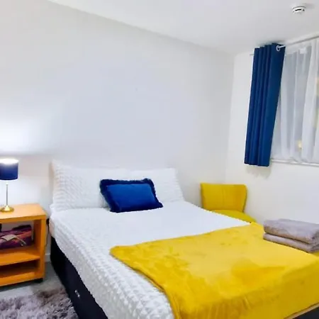 Apartmán Lovely 2-bedroom Apartment, Free Parking Manchester