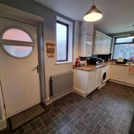 Spacious 3 Bedroom Semi Detached In