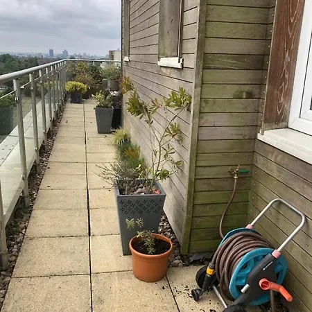 3 Bedroom Penthouse מנצ'סטר