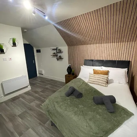 Deluxe Centrally Located In *