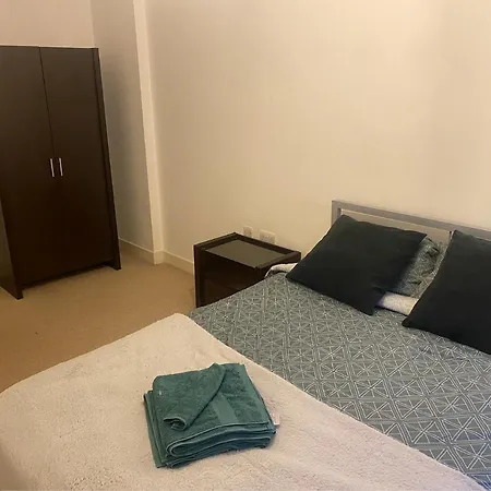 Lovely One Bedroom Flat In The Centre *
