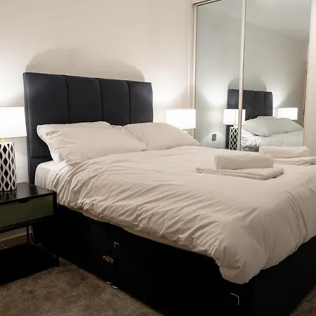 Lovely 2 Bedroom Duplex In