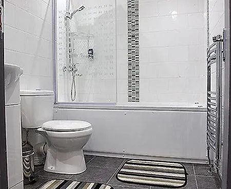 Lewis 3 Well Located Northern Quarter Sleeps Upto 8 Apartment