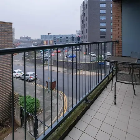 Charming 2-bed Flat With Balcony In New Islington Appartement *
