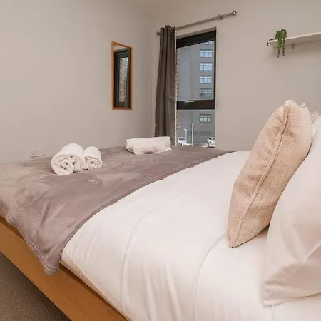 Charming 2-bed Flat With Balcony In New Islington *