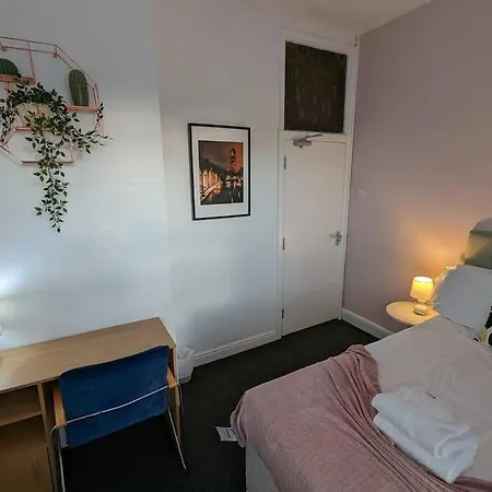 Semesterbostad Gloucester Pl - Affordable 3 Bed House