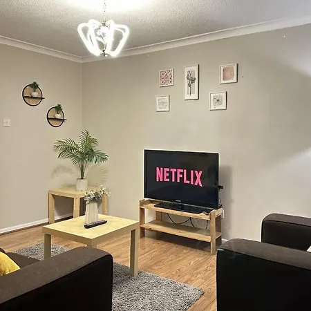 Entire House - 2 Bedroom With Free Parking Feriehus