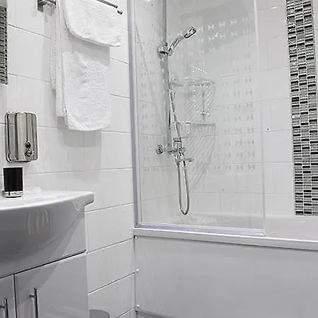 Apartman Lewis In The Heart Of The Northern Quarter Sleeps Up To 12 Manchester