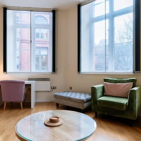 Bright 2bd Flat In *