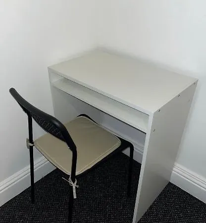 In Levenshulme, * 맨체스터