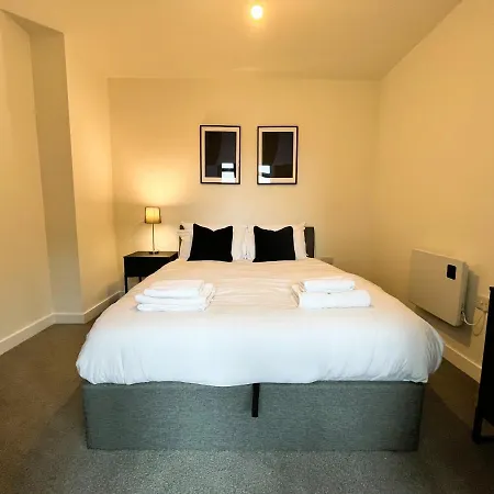 Fantastic One Bedroom Near Old Trafford Stadium Apartman