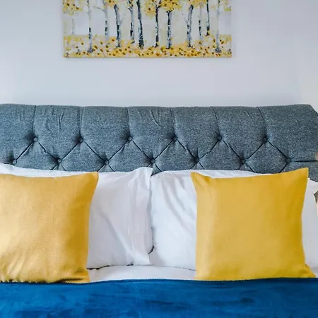 Half Mile To Etihad Stadium & Coop Arena, Free Parking, 6 Ppl 別荘