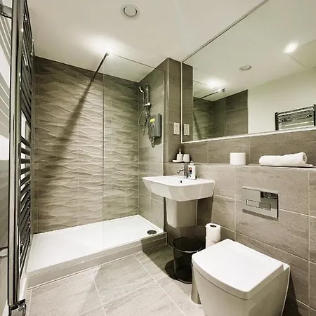 Brand New Modern 1 Bed Near Old Trafford Stadium