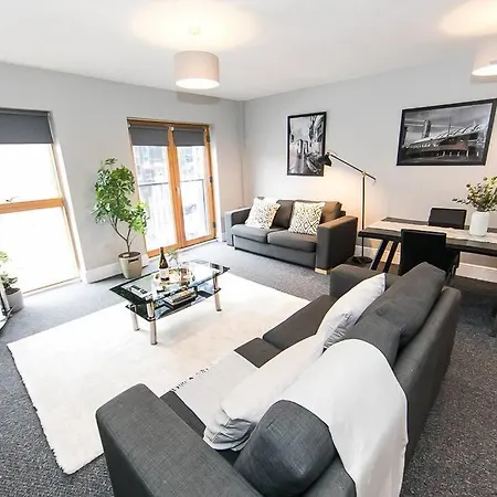 Lejlighed Super Spacious 2 Bed