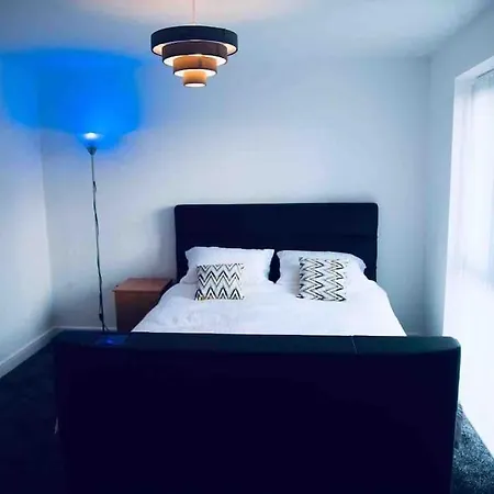 Apartment Cosy Near Centre & Man Staduim Manchester
