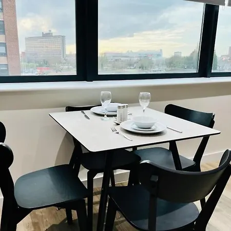 Modern One Bedroom Near Old Trafford Stadium アパート *