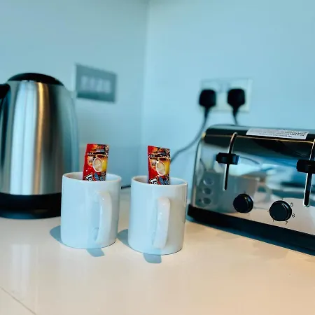 Spectacular Near To Old Trafford Stadium * 曼彻斯特