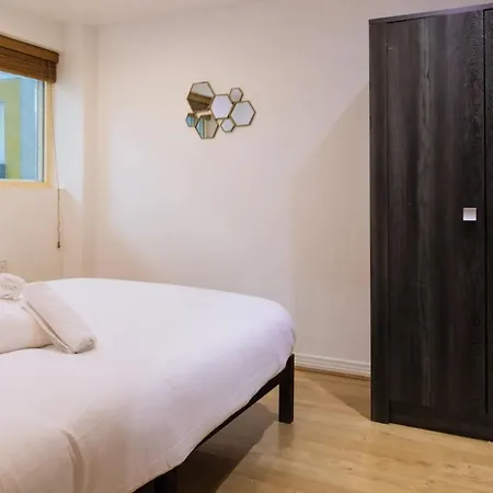 Stylish And 2 Bedroom Flat In マンチェスター