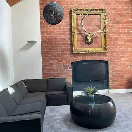 Gorgeous 2 Bed Loft Style アパート