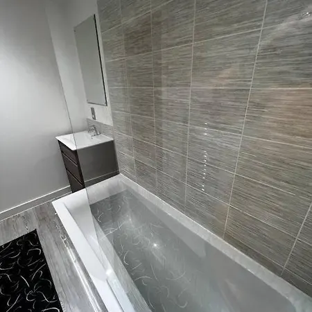 Lovely 1bed Apartment, Salford. * Μάντσεστερ