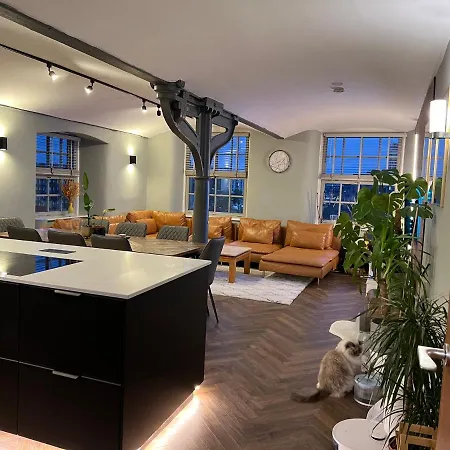 בית אירוח En-suite Bedroom In Modern Mill Conversion In The Heart Of Ancoats מנצ'סטר