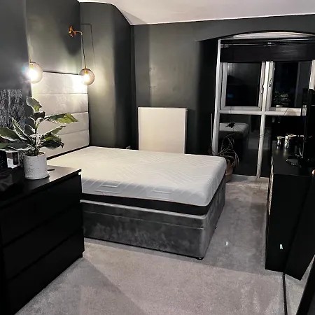 בית אירוח En-suite Bedroom In Modern Mill Conversion In The Heart Of Ancoats *
