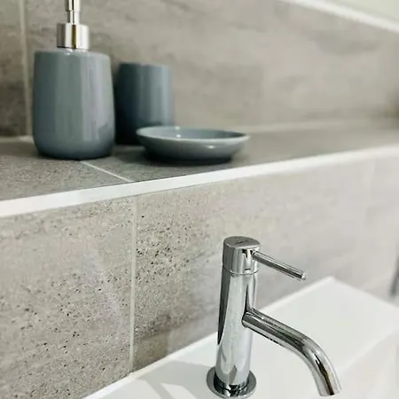 شقة Modern One Bedroom Near Old Trafford Stadium *