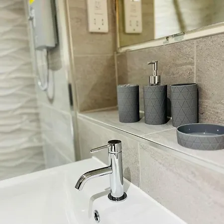 Stunning 1 Bed Near Old Trafford Stadium Διαμέρισμα