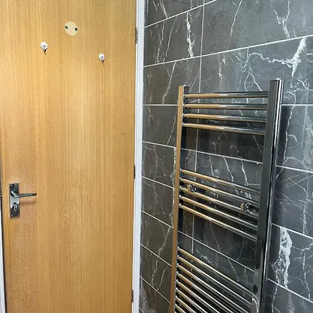 Apartament Entire House With Parking Manchester