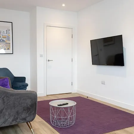 Pillo Serviced - Arena مانشستر