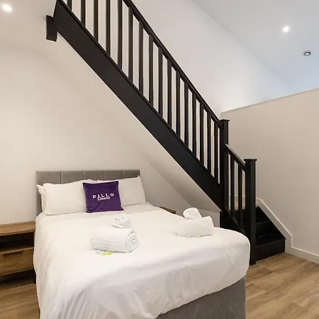 Pillo Serviced - Arena *